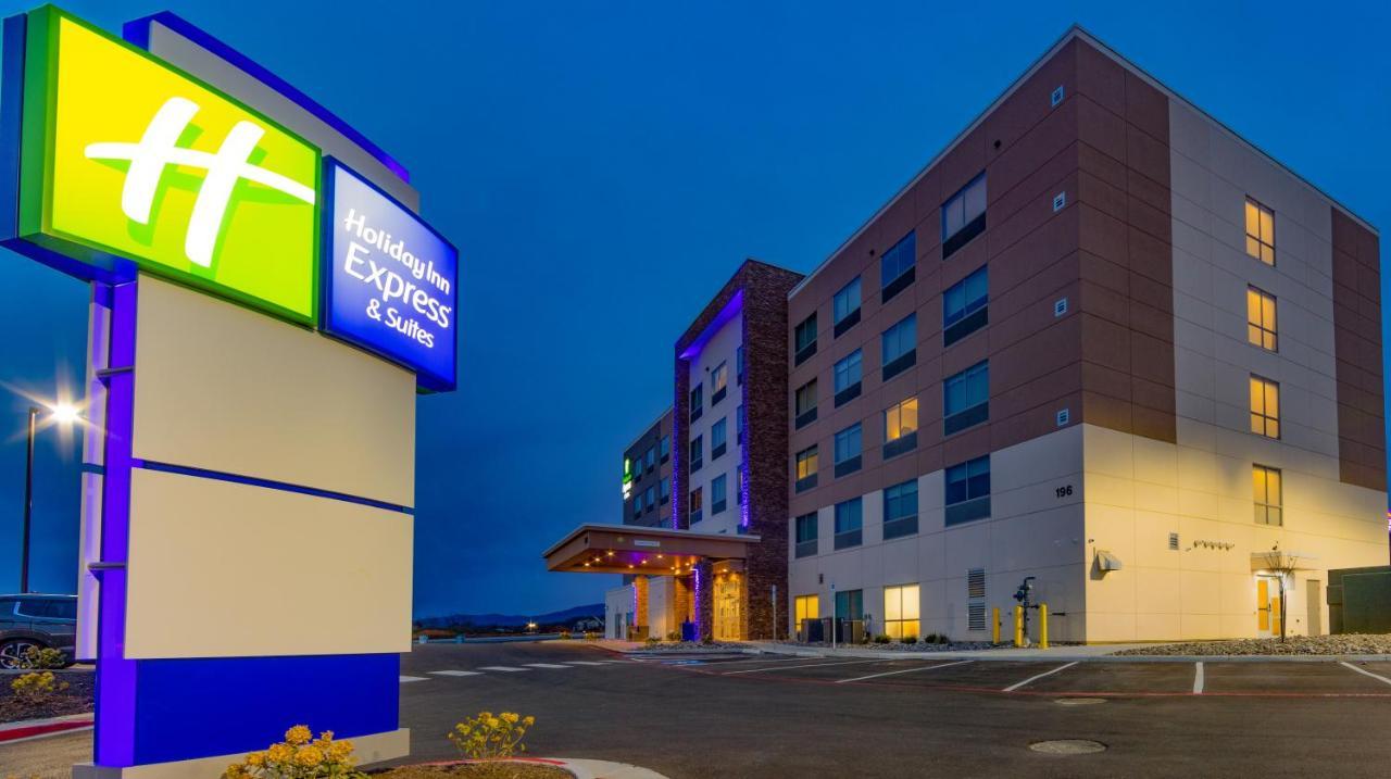 Holiday Inn Express & Suites - Harrisonburg University Area By Ihg Exterior foto